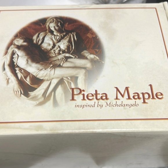 Pieta Maple inspired by Michelangelo, Catholic Mother mary - Picture 3 of 6